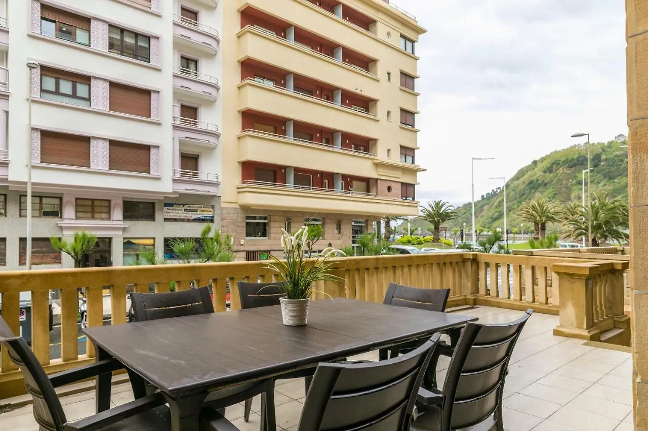 Zurriola Suites By Forever Rentals location
